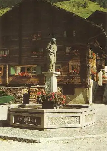 Ansichtskarte Schweiz - Bad Vals - Dorfplatz mit Brunnen (2900)