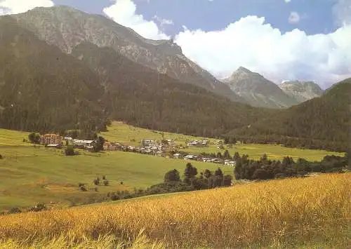 Ansichtskarte Schweiz - Santa Maria im Münstertal - Dorfansicht mit Piz Lad (2902)