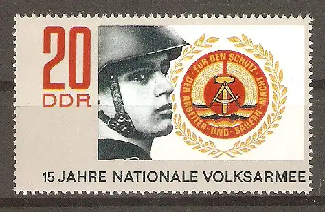 Briefmarke DDR Mi.Nr. 1652 ** 15 Jahre Nationale Volksarmee (NVA) 1971 / Soldat & Emblem der NVA #
