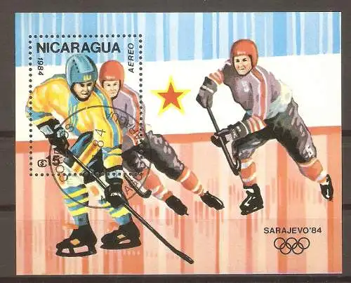Briefmarke Nicaragua Block 155 o (Mi.Nr. 2479) Olympische Winterspiele Sarajevo 1984 / Eishockey #