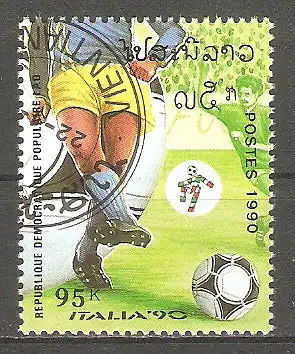 Briefmarke Laos Mi.Nr. 1188 o Fussball-Weltmeisterschaft Italien 1990 / Spielszene #