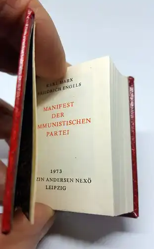 Manifestes der Kommunistischen Partei von Karl Marx und Friedrich Engels in 5 Sprachen, Goldschnitt oben