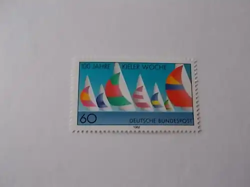 Bund Nr 1132 postfrisch  Einzelmarke
 100 Jahre Kieler Woche
Katalogpreis 1,30 Euro