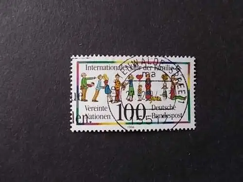 Bundesrep. Deutschland  Rundstempel (Datum und/oder Ort klar)