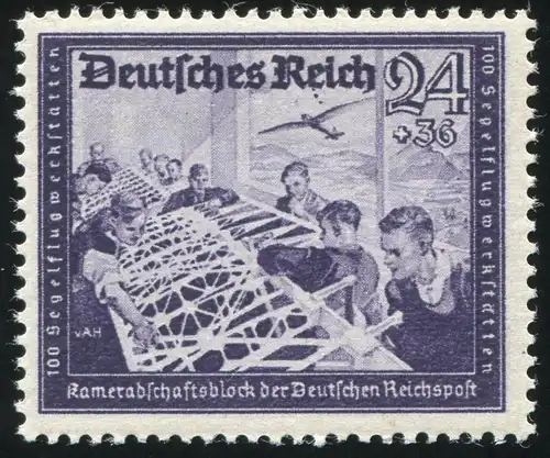 893VI Reichspost 24 Pf avec défauts de plaque trois points sous e, case 24, **