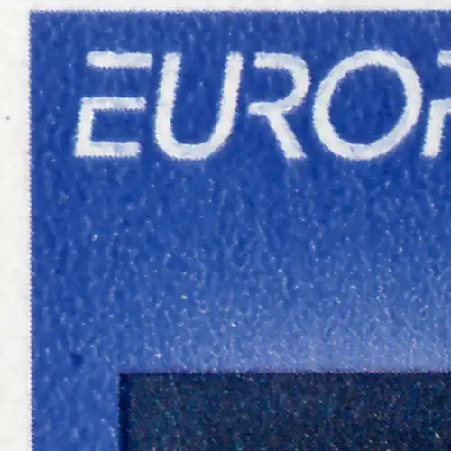 30 MH Europe/CEPT 1994, deux PLF sur les cases 8 et 10: point et trait oblique, **