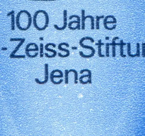 3252-3253 Fondation Carl Zeiss Fusion avec PLF: tache blanche **