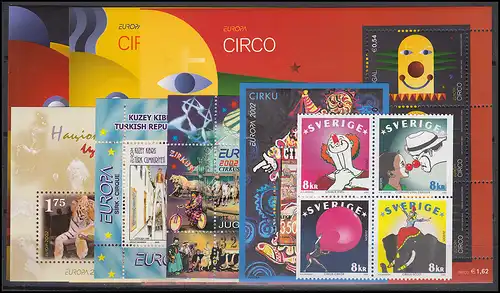 Communauté / CEPT / Europe 2002 millésime 61 numéros complets **