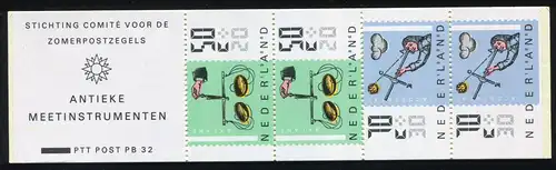 Carnets de marques 33 timbres d'été PB 32, case 4: traits à travers les 30, **