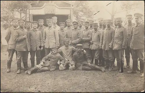 Poste de terrain BS 12. Compagnie Régiment Inf. 39 - 4.8.15 sur AK photo de groupe de soldats
