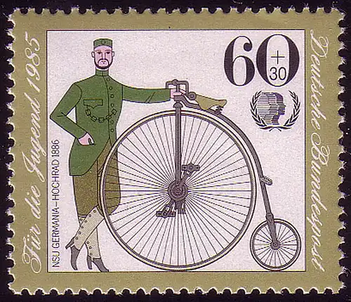 1243 Jeunes Bicyclettes historiques 60+30 Pf **