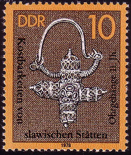 2303 Kostbarkeiten von slawischen Stätten 10 Pf **