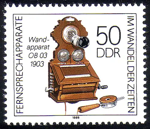 3228 Téléphones 50 Pf ** .