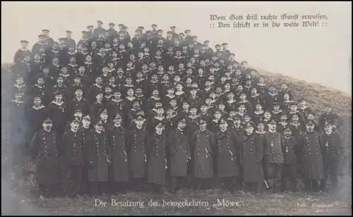 AK Die Besatzung der heimkehrenden MÖWE im März 1916, Wilhelmshaven 21.8.1916