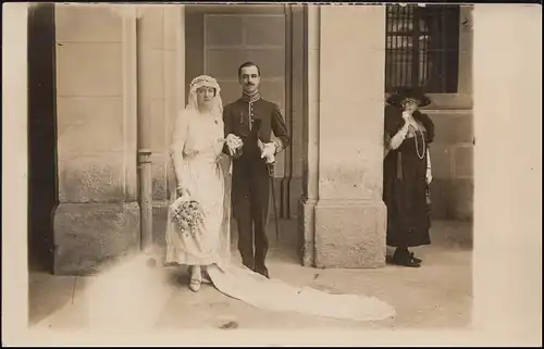 Ansichtskarte Das Brautpaar mit lachender Schwiegermutter, SCHLITZ 19.7.1920 