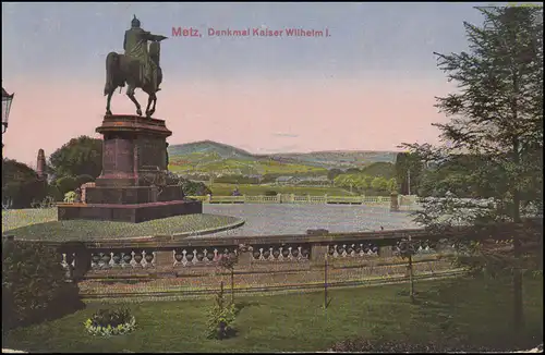 Post Pionnier-Remplacer-Batl. 16 / 19.9.17 sur le monument de l'empereur Metz Wilhelm AK