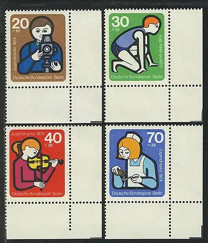 468-471 Travail des jeunes 1974, coin et phrase **