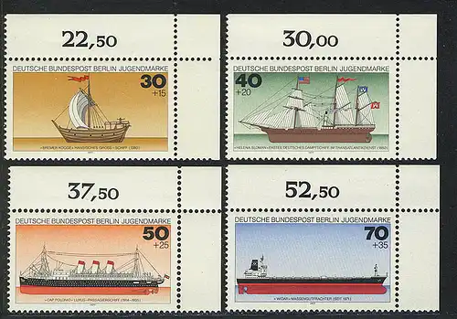 544-547 Jeunes navires 1977, coin o.r. phrase **
