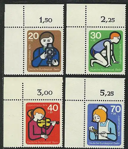 468-471 Travail des jeunes 1974, coin o.l. phrase **