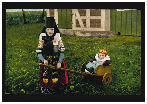 AK Enfants: Costumes populaires en lisière de mousse, colorié, RINEL 28.7.1911