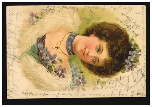 Portrait de femme AK artiste avec yeux bleus, collier, fleurs dans les cheveux, vers 1905