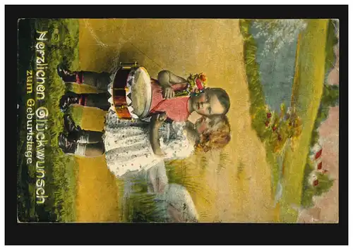 Enfants AK anniversaire garçon et fille avec tambour et cadeaux, CELLE 14.7.21