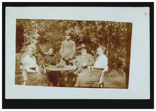 Foto-AK Heimaturlaub - Die Familie, Feldpost KALDENKIRCHEN 29.8.1917