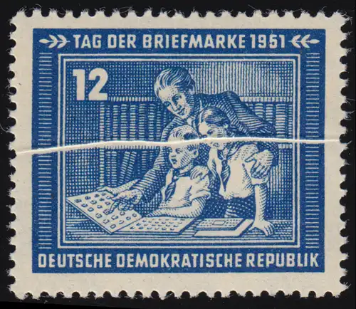 295 Jour du timbre 1951 avec un pli de quéch surimpression de papier, **