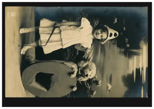 Enfants d'animaux AK: Filles au cirque avec chien, HATTINGEN 1907