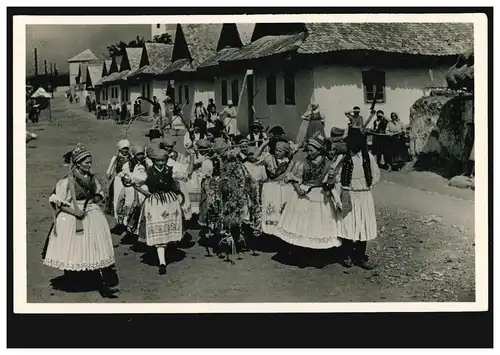 Photo AK Hongrie: Fête des moissonneurs à Kazar - Déménagement de costumes, inutilisé, vers 1930