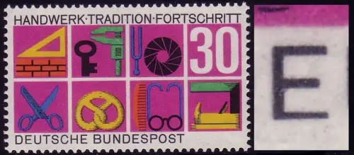 553 Handwerk mit PLF E-Strich unten verdünnt, Feld 11, postfrisch **