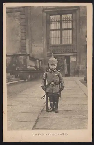 Foto-AK Der jüngste Kriegsfreiwillige, CREFELD 25.12.1915 nach Vorst