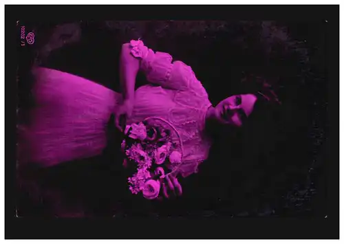 Mode-AK Frau mit Blumen, Farbkarte, Verlag EAS, BUDAPEST 11.9.1913