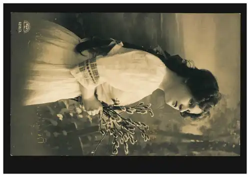 Mode AK femme en robe blanche avec chaton de pâture, OLDENBURG 24.9.1911