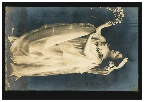 Mode AK Femme avec remorque et fleurs, maison d'édition EAS, ESSEN (RUHR) 5.10.1908