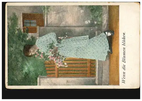 AK Artiste Quand les fleurs fleurissent - femme dans la robe bleue de fleur