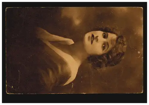 Mode-AK Frauenportrait, BRIXLEGG 25.11.1921 nach Zürich