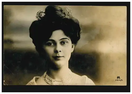 Mode-AK Frau mit hochgestecktem Haar und Perlenkette, ELBERFELD 2 a 1.11.1905