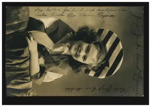 Carte de pré-fille en costume de plage avec bonnet, édition D.R.M.A., CASSEL 10.9.1904