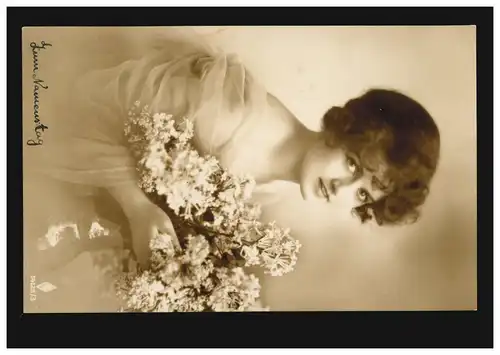 Mode-AK Lächelnde Frau mit Blumenstrauß, SCHERZ (AARGAU) 22.9.1922
