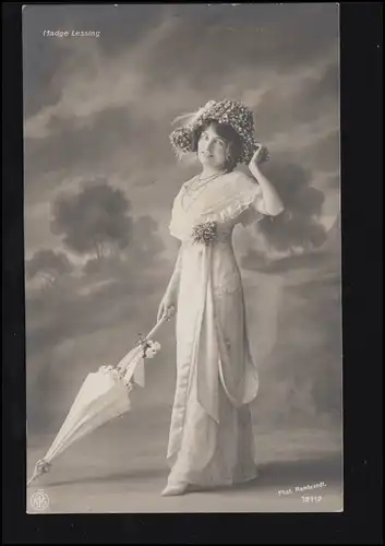 Foto-AK Englische Schauspielerin Madge Lessing mit Schirm, ungebraucht