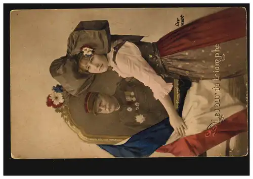 AK Costume français: Femme en harmonie nationale pour le jour du triomphe, inutilisé