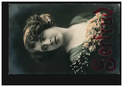 Carte postale Prénoms: Gertrud, Femme avec fleurs, PLOUM (VOGTLAND) 1912