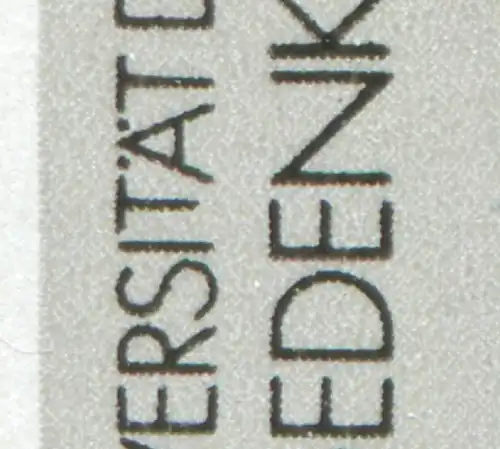 2897 Mémorial de Dresde: premier T de UNIVERSITÉ abrégé ci-dessous, case 18, **