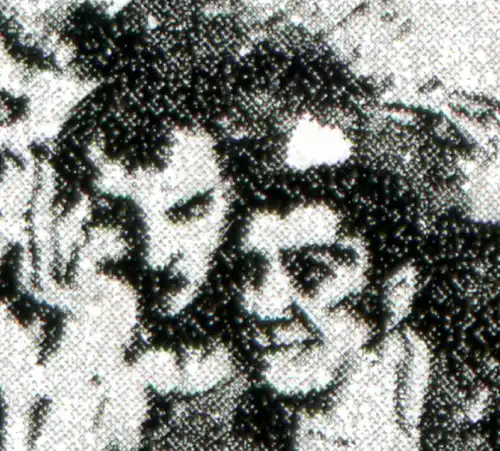 2700 FDGB 20 Pf: tache blanche au-dessus de la tête de l'homme arrière, case 25, **