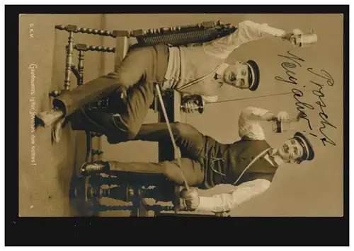 Foto-Ansichtskarte Prosit Neujahr Studenten mit Bier und Säbel, MINDEN 18.1.1910