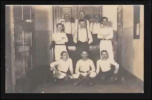 Sport-AK Kegels: Photographie de jeunes hommes - Mon club de Keling, inutile