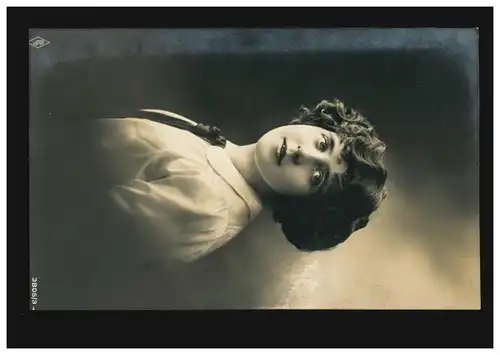 Mode AK Femme sensuelle avec boucle, WALDSASSEN 2.4.1916