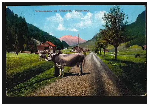 Straßenpartie im Klostertal / Voralberg mit Kühen, DALAAS 28.11.1912