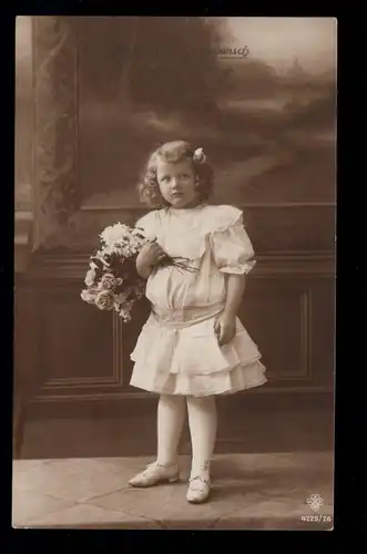 Félicitations pour les enfants-AK Journée de nom: Fille en robe blanche, Maison d'Ober 24.7.1911